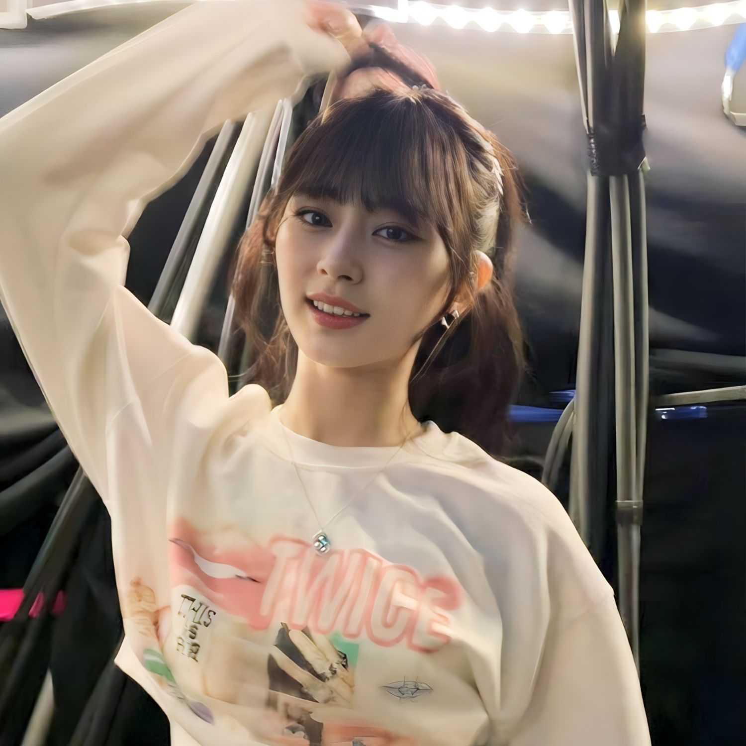 쯔위 (TWICE)의 비하인드 컷