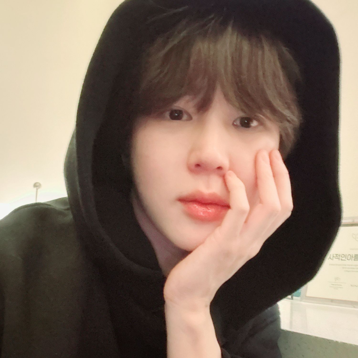 Latest photo of Ha Sungwoon