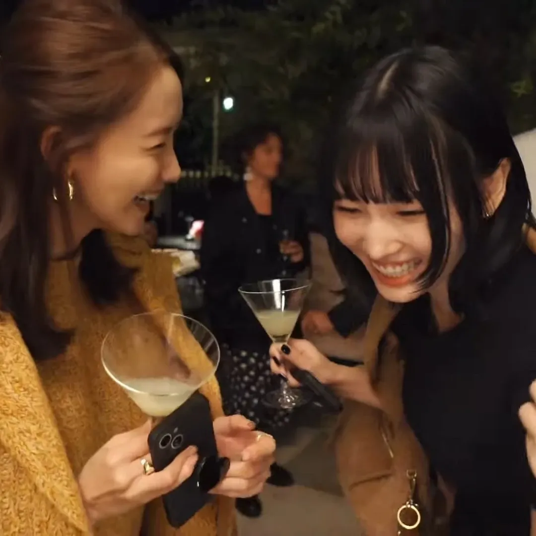 A moment captured by Momo (TWICE)'s fan
