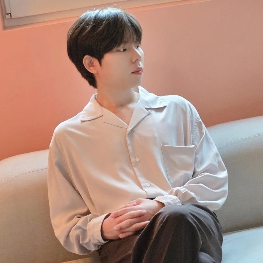 A moment captured by Jung Seunghwan's fan