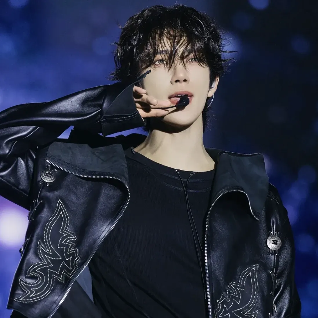 Recent activity shot of Joshua (SEVENTEEN)