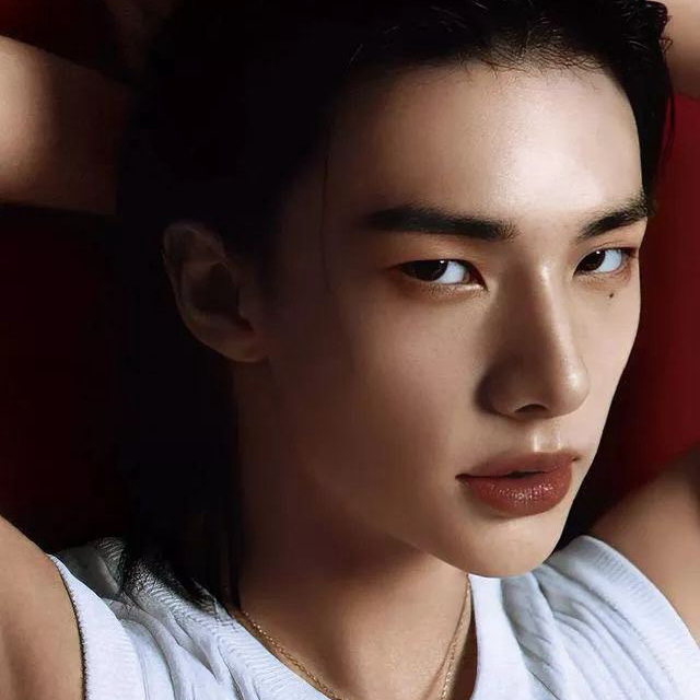 Behind-the-scenes cut of Hyunjin (Stray Kids)