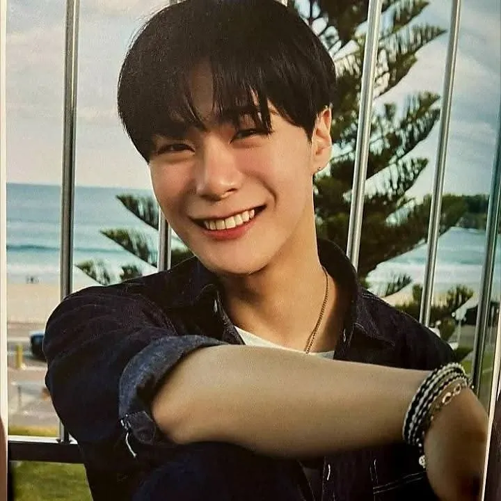 Latest photo of Moonbin (ASTRO)