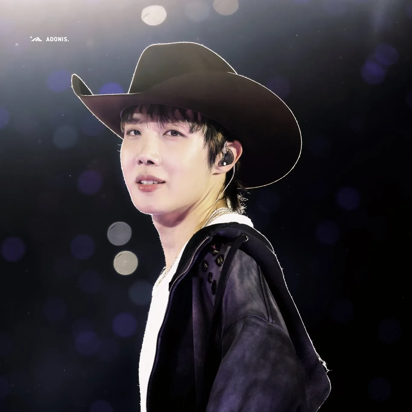 Foto aktivitas terbaru j-hope (BTS)