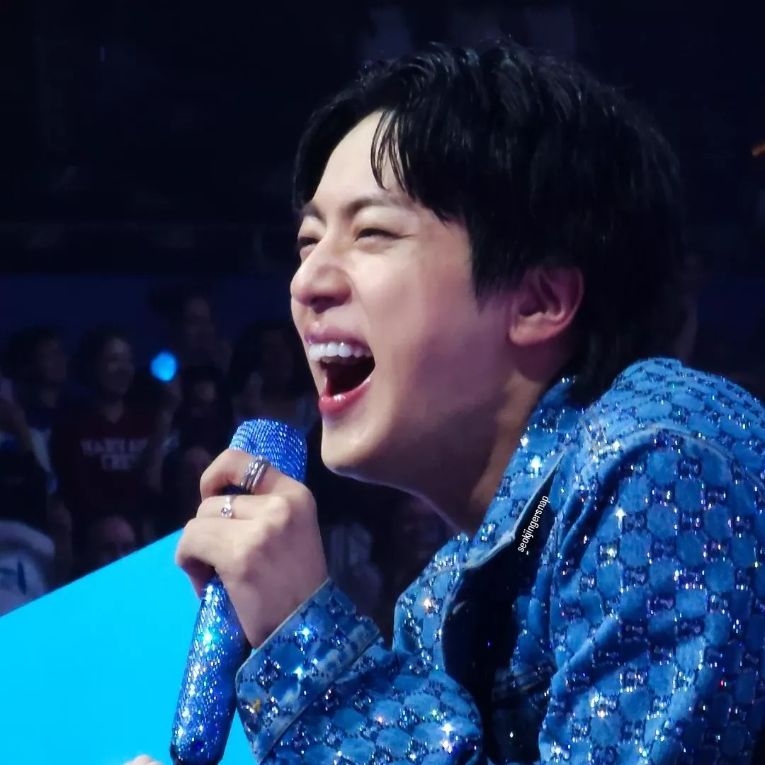 진 (방탄소년단)의 비하인드 컷