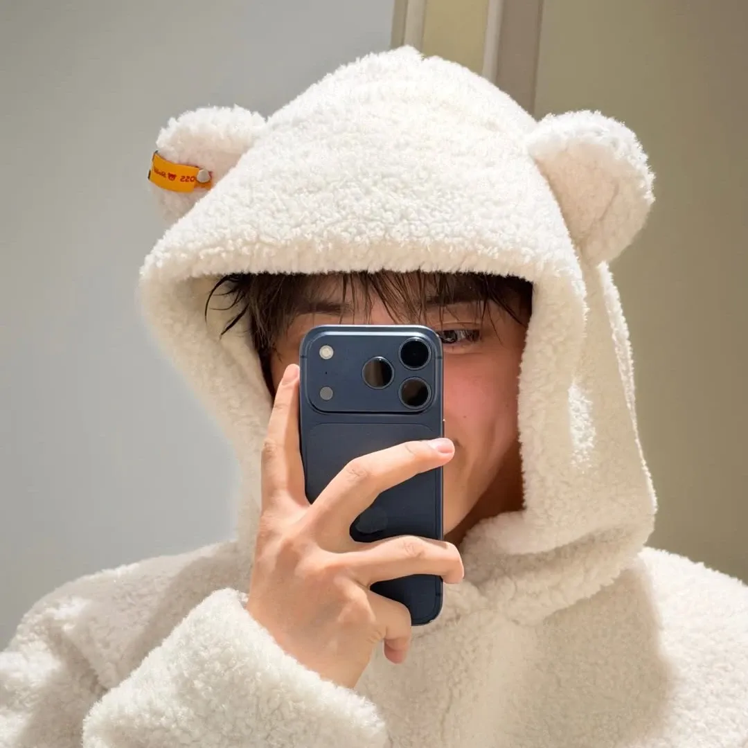 A moment captured by S.Coups (SEVENTEEN)'s fan