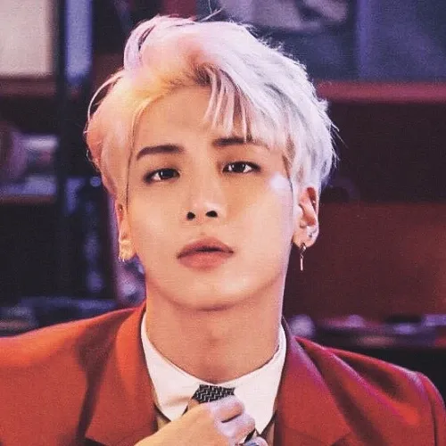 A moment captured by Jonghyun (SHINee)'s fan