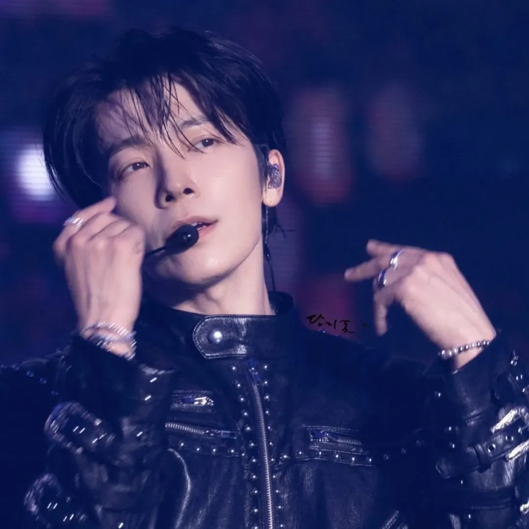 Latest photo of Donghae (Super Junior)