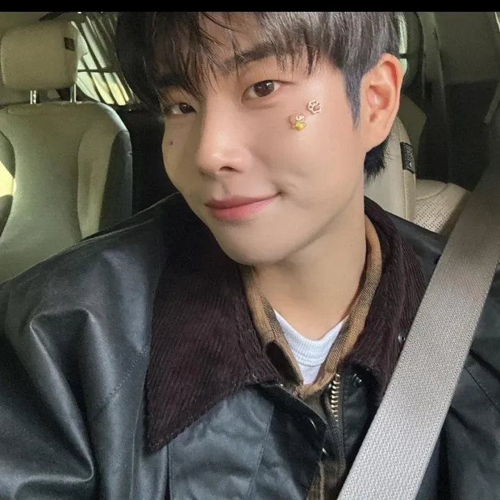 Behind-the-scenes cut of MJ (ASTRO)