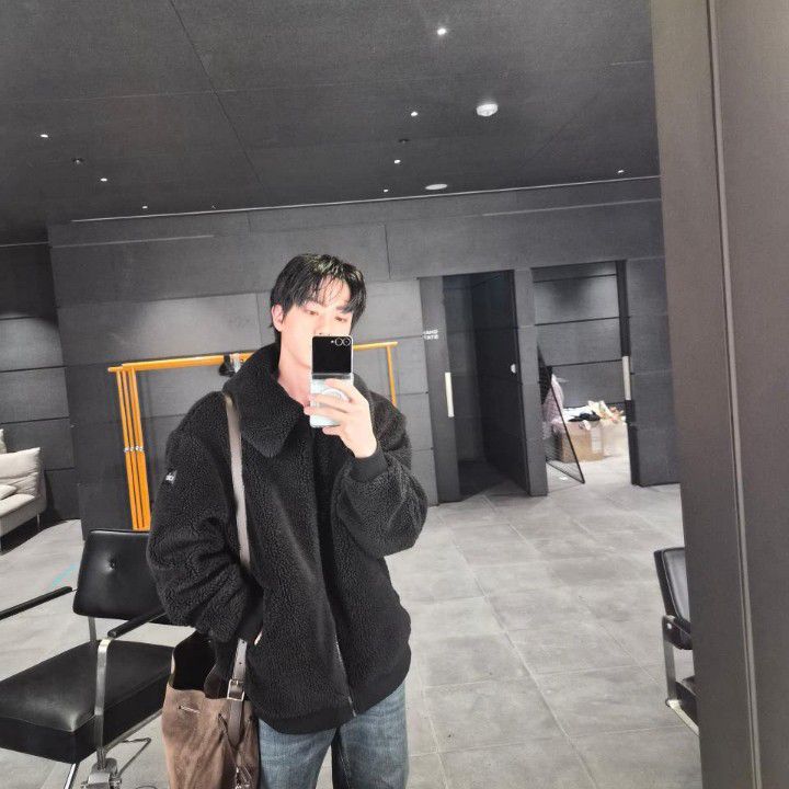 진 (방탄소년단)의 최신 사진