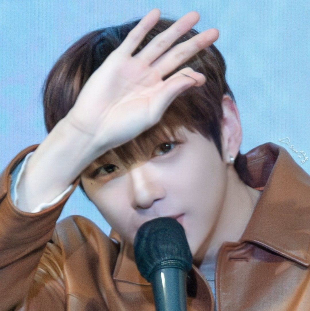 강다니엘의 비하인드 컷