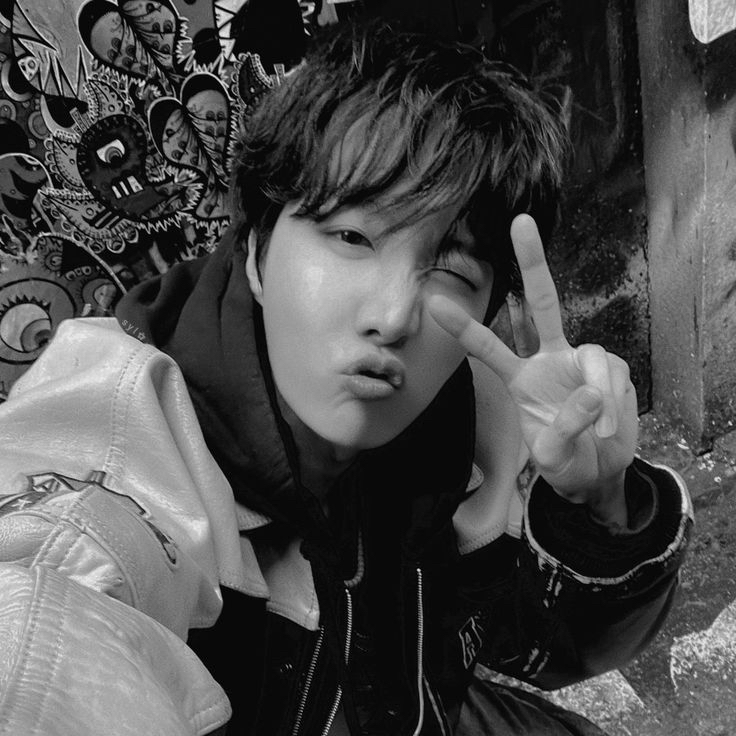 제이홉 (방탄소년단) 최근 활동샷