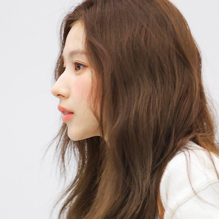 사나 (TWICE) 최근 활동샷