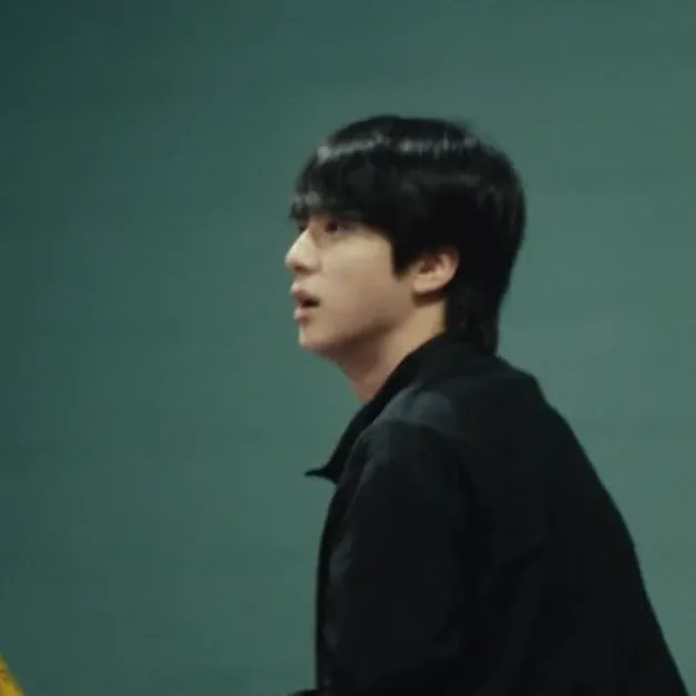 진 (방탄소년단) 최근 활동샷