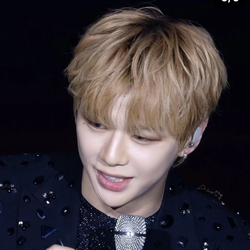 姜丹尼尔的最新活动照片