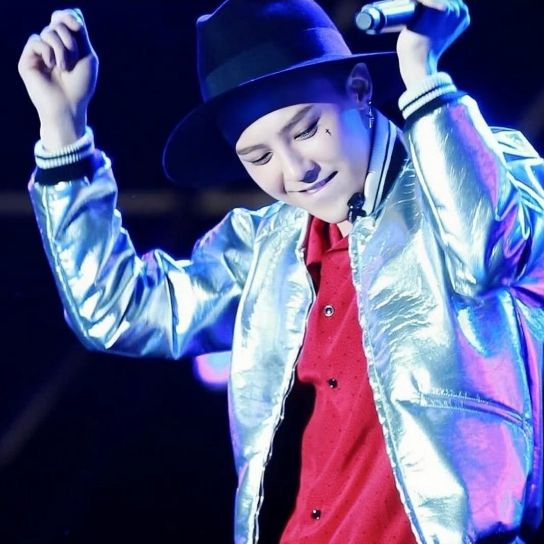 Latest photo of G-DRAGON (BIGBANG)
