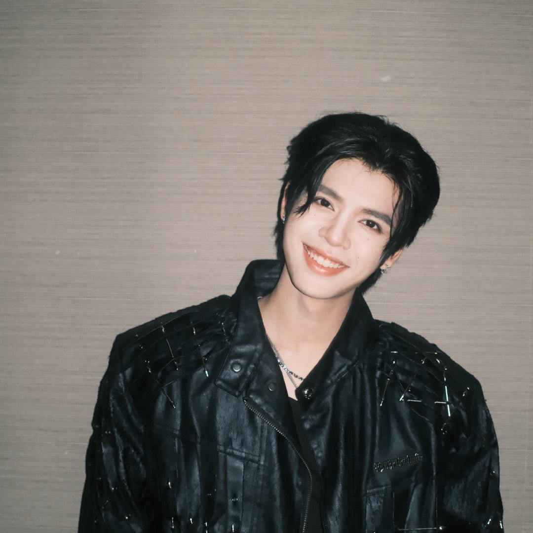 Foto aktivitas terbaru DORN (NexT1DE)