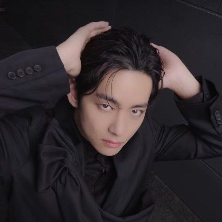 A moment captured by V (BTS)'s fan