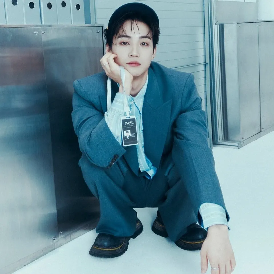 Latest photo of JAY B (GOT7)