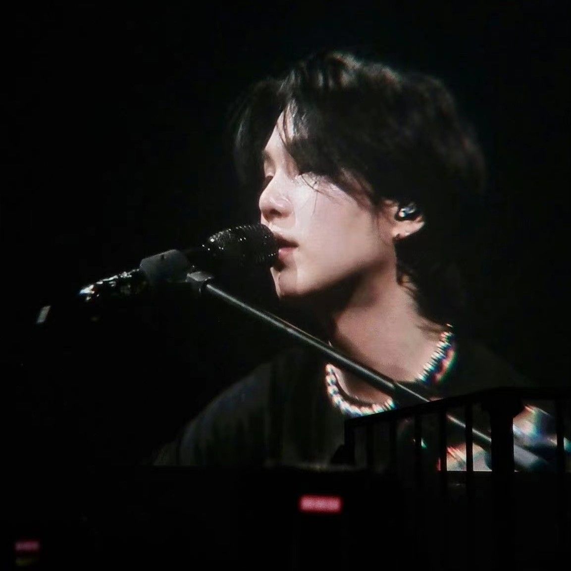 Foto aktivitas terbaru SUGA (BTS)