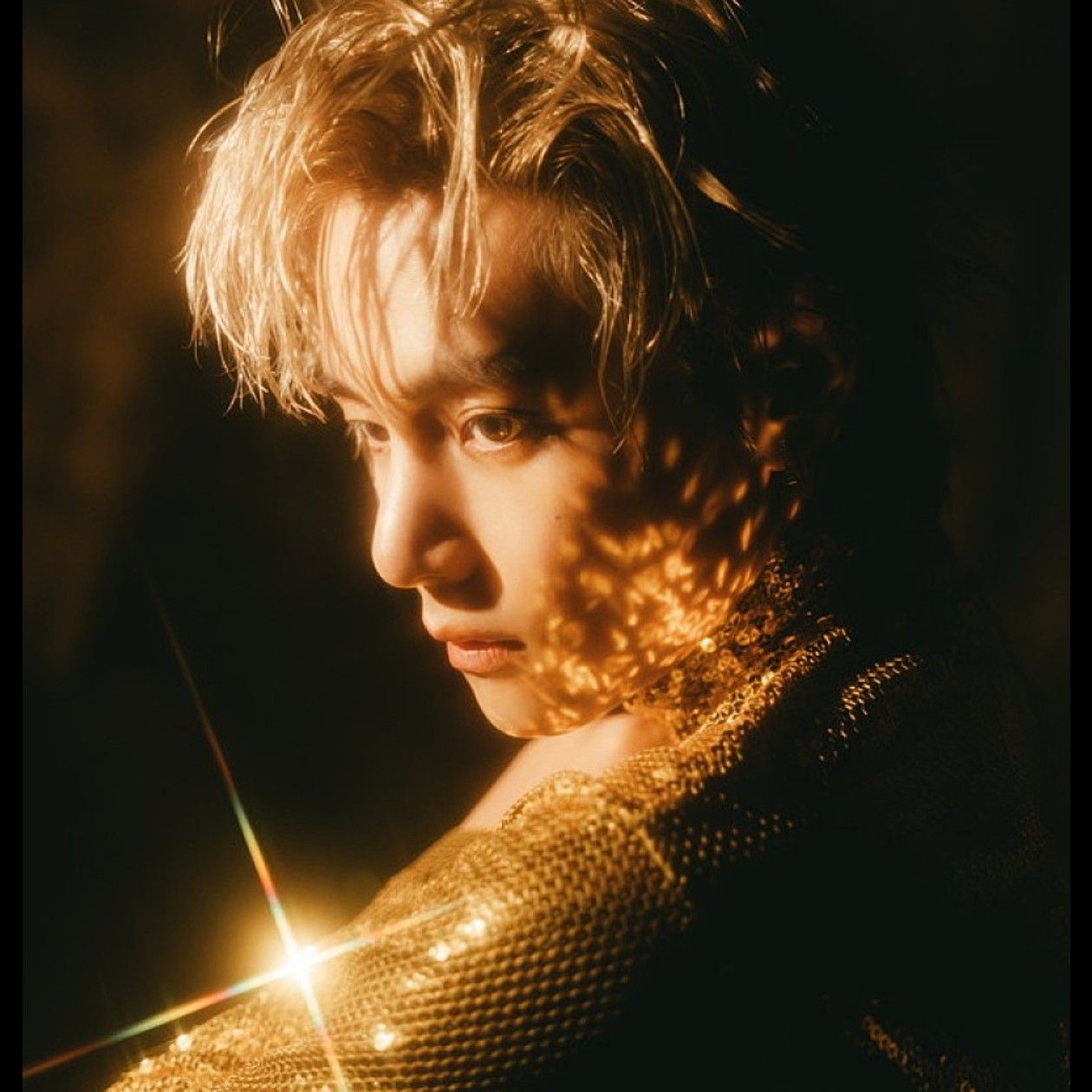 뷔 (방탄소년단)의 비하인드 컷