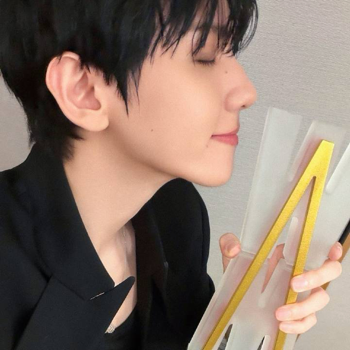 Momen yang diabadikan oleh penggemar Baekhyun (EXO)