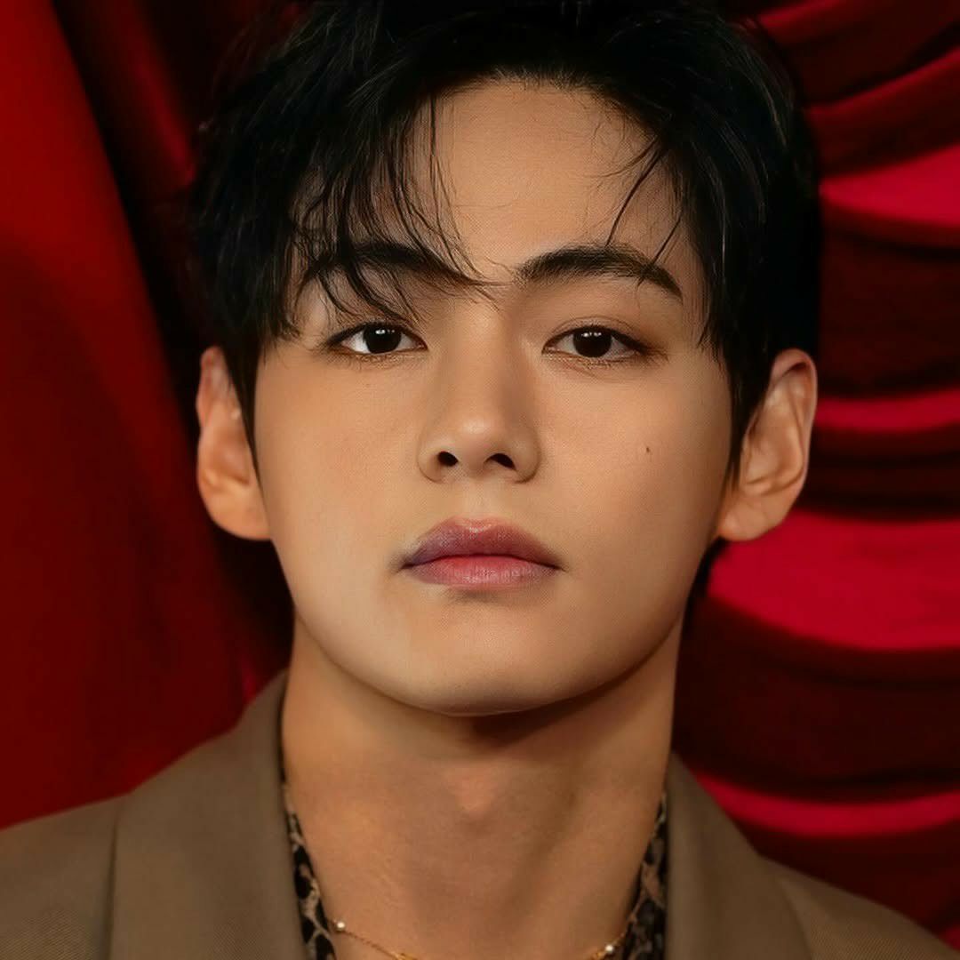 뷔 (방탄소년단)의 비하인드 컷