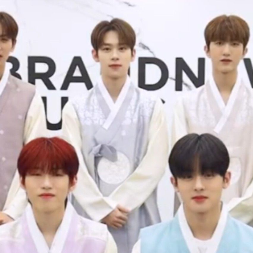 Behind-the-scenes cut of YOUNITE