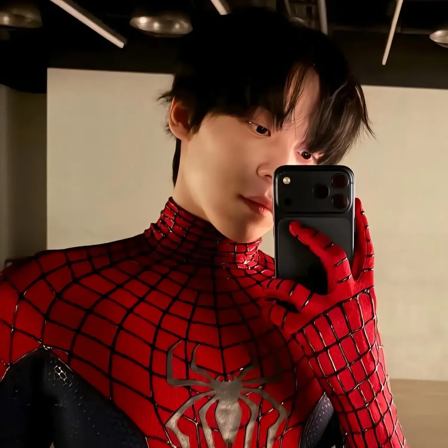 Behind-the-scenes cut of Yunho (ATEEZ)