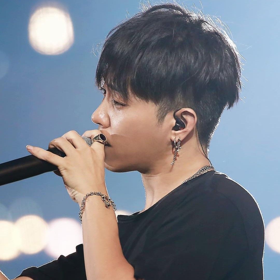 Behind-the-scenes cut of Eun Jiwon (SECHSKIES)