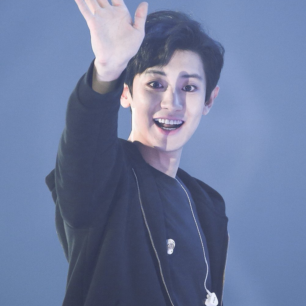 燦烈 (EXO)粉絲拍下的瞬間