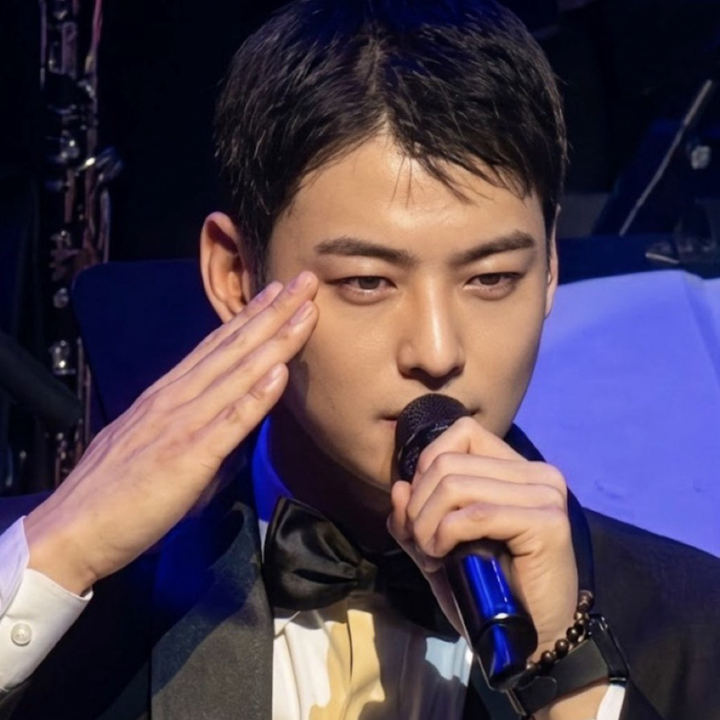 A moment captured by Eunwoo (ASTRO)'s fan