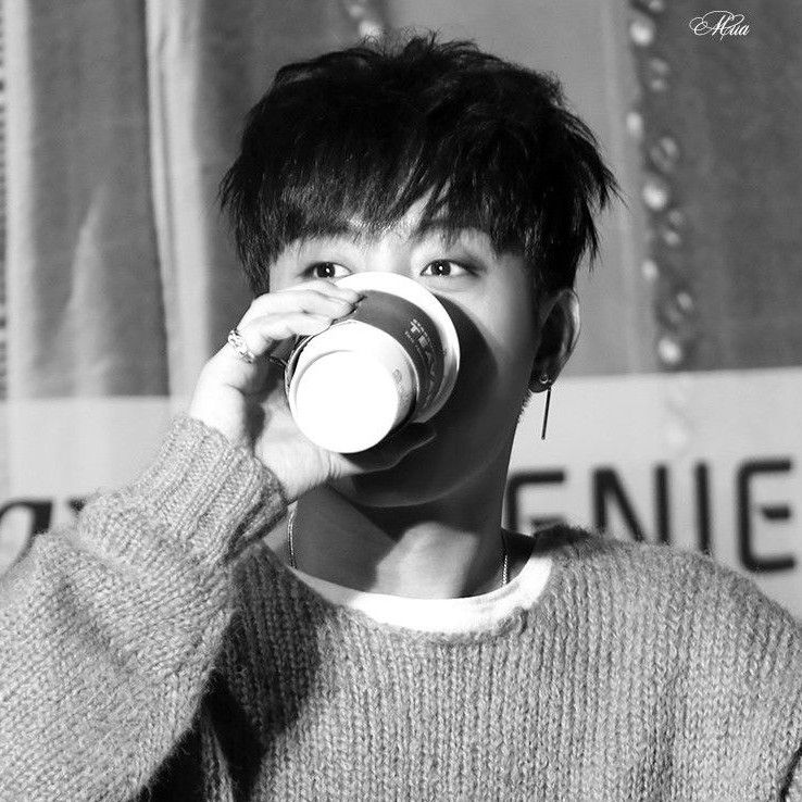 A moment captured by Eun Jiwon (SECHSKIES)'s fan