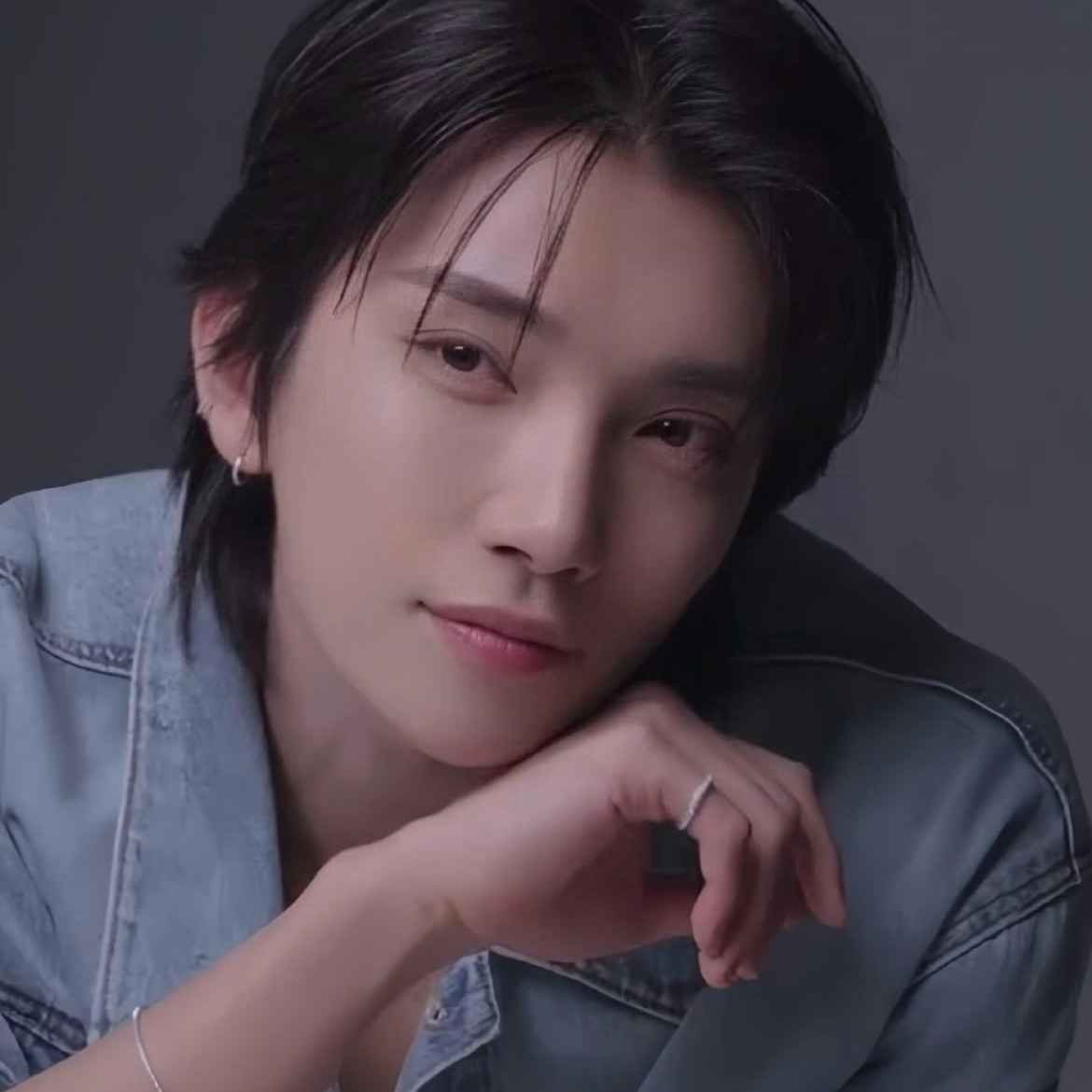 Recent activity shot of Joshua (SEVENTEEN)