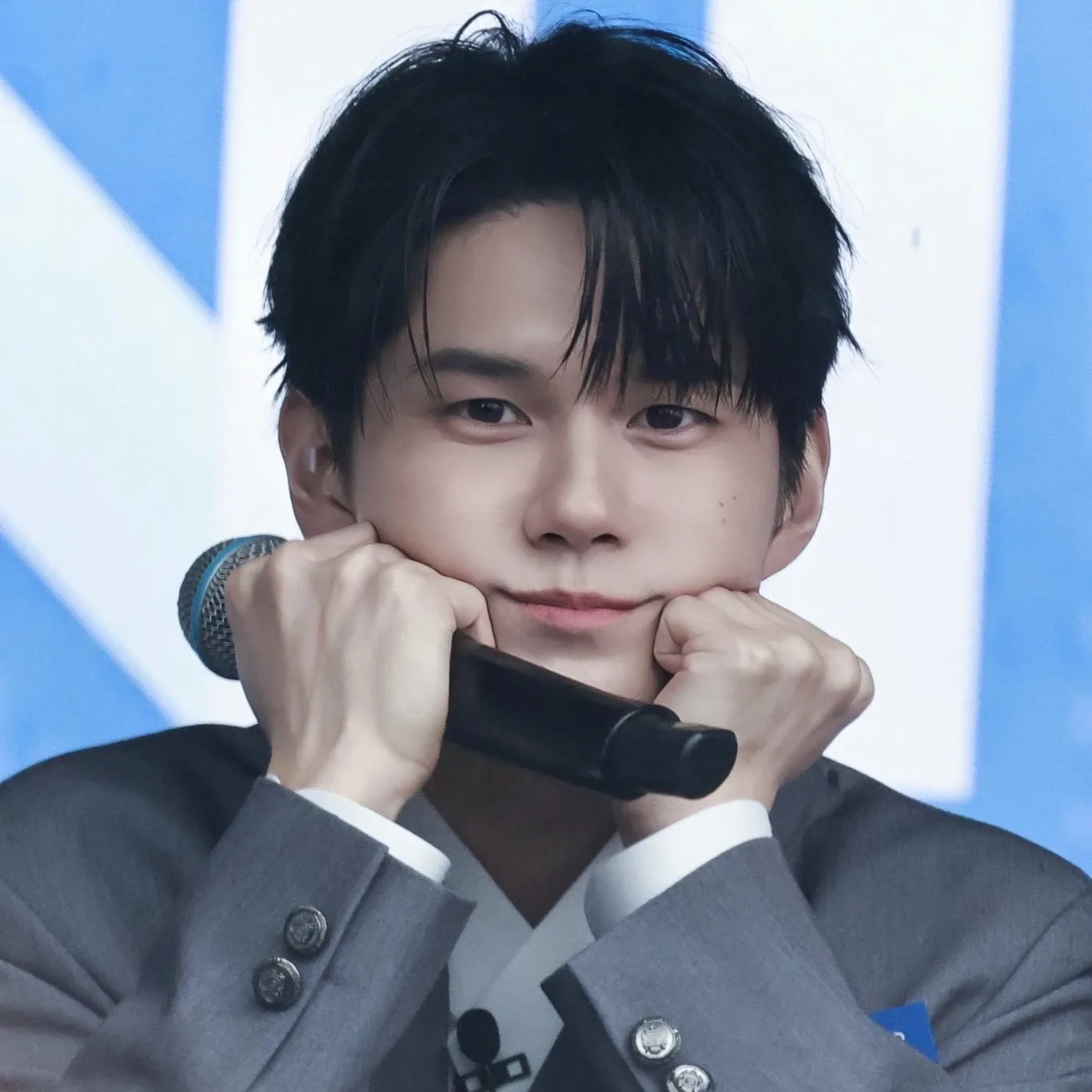 옹성우 최근 활동샷