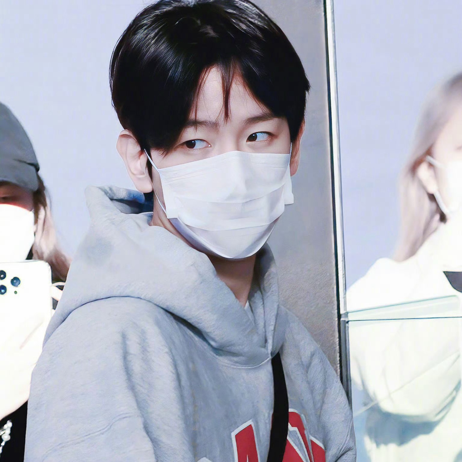 A moment captured by Baekhyun (EXO)'s fan