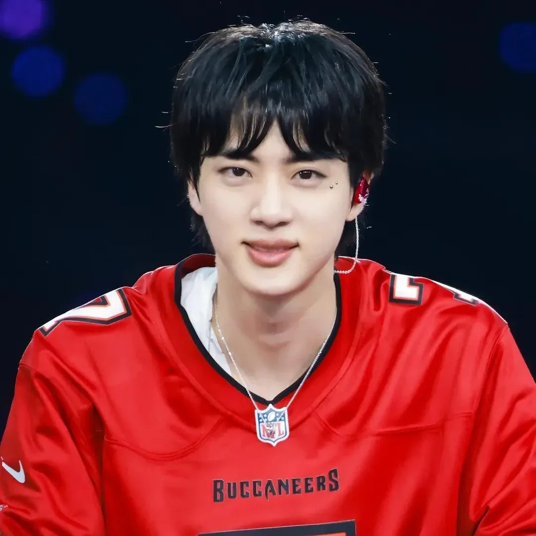 Potret di balik layar Jin (BTS)