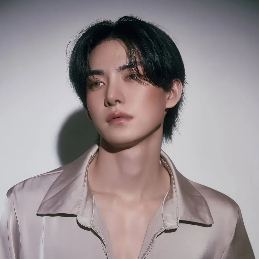 Latest photo of Hur Hyunjun