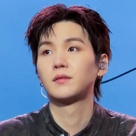 Potret di balik layar SUGA (BTS)