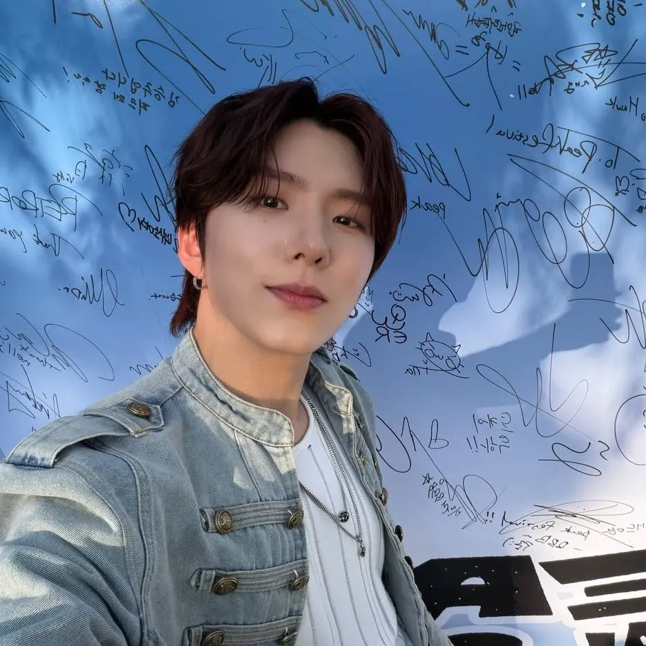 Foto aktivitas terbaru MONSTA X
