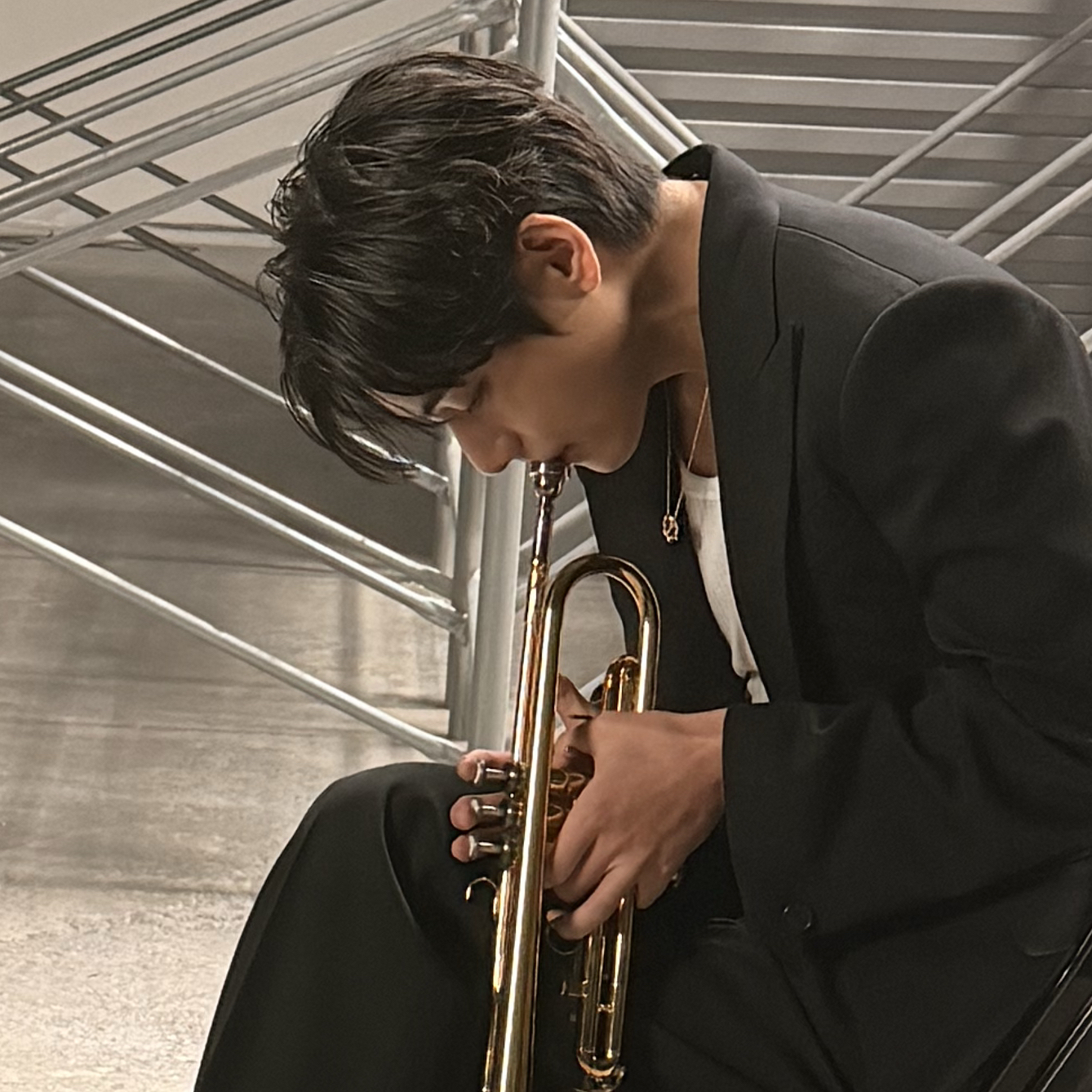 뷔 (방탄소년단)의 비하인드 컷