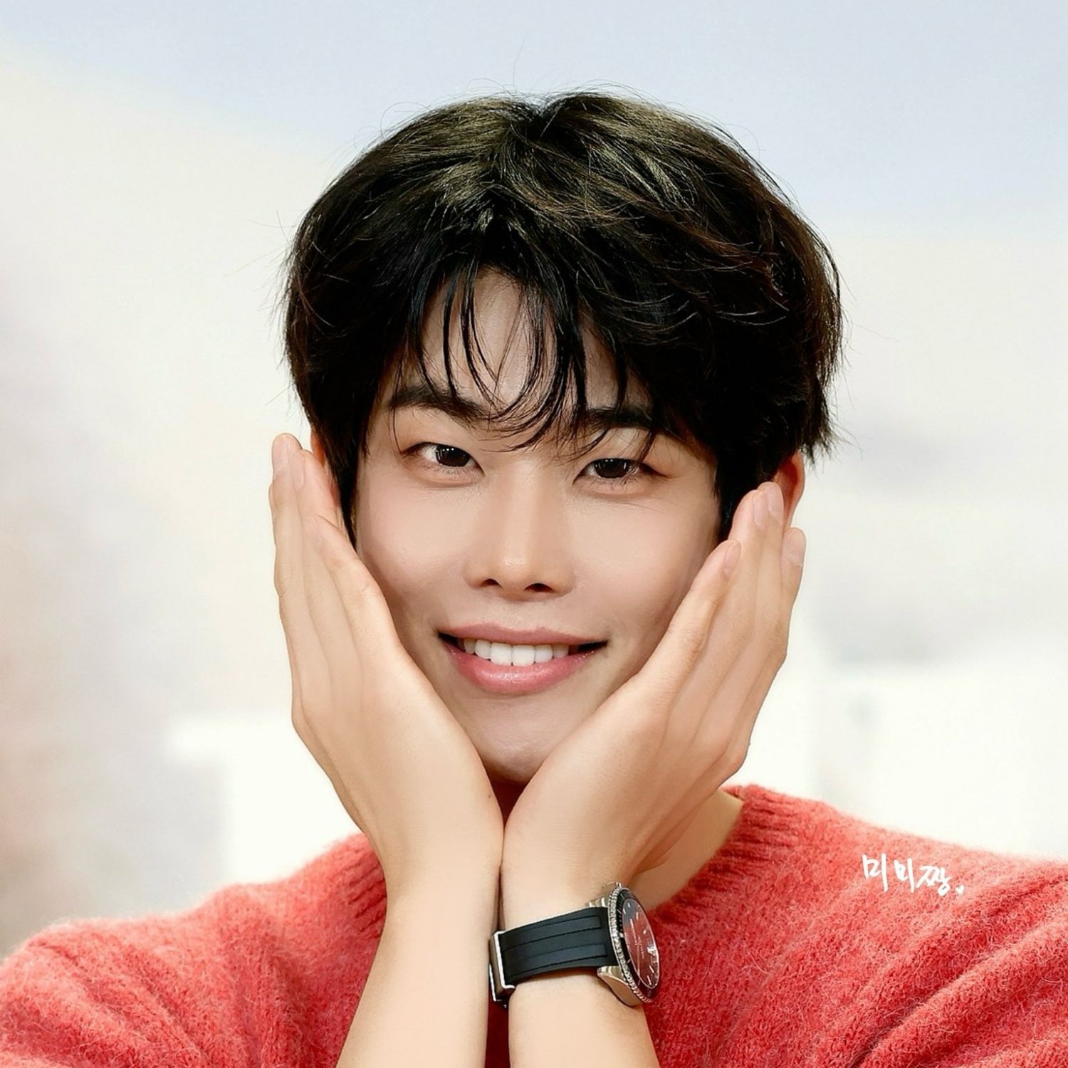 Latest photo of MJ (ASTRO)