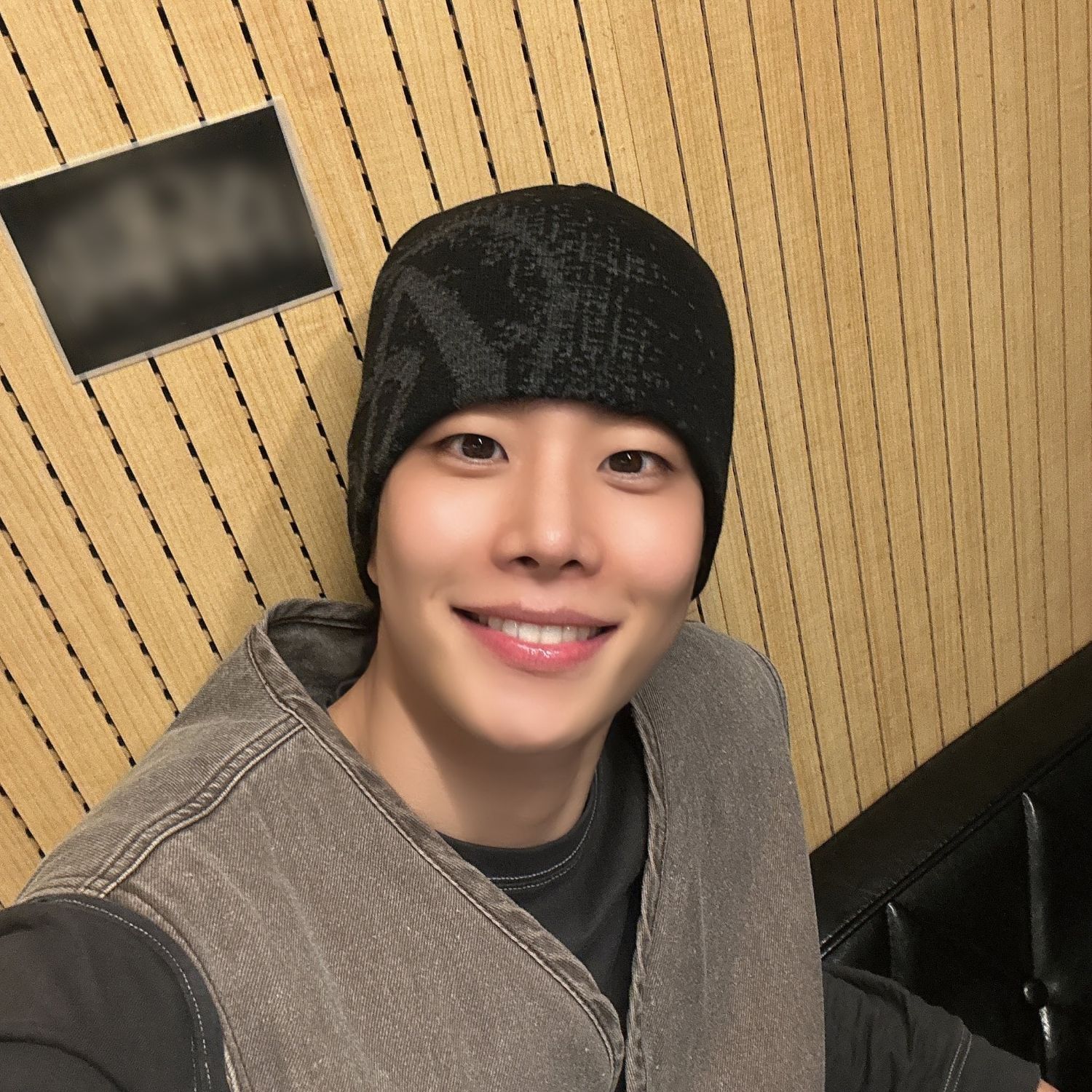 Latest photo of MJ (ASTRO)