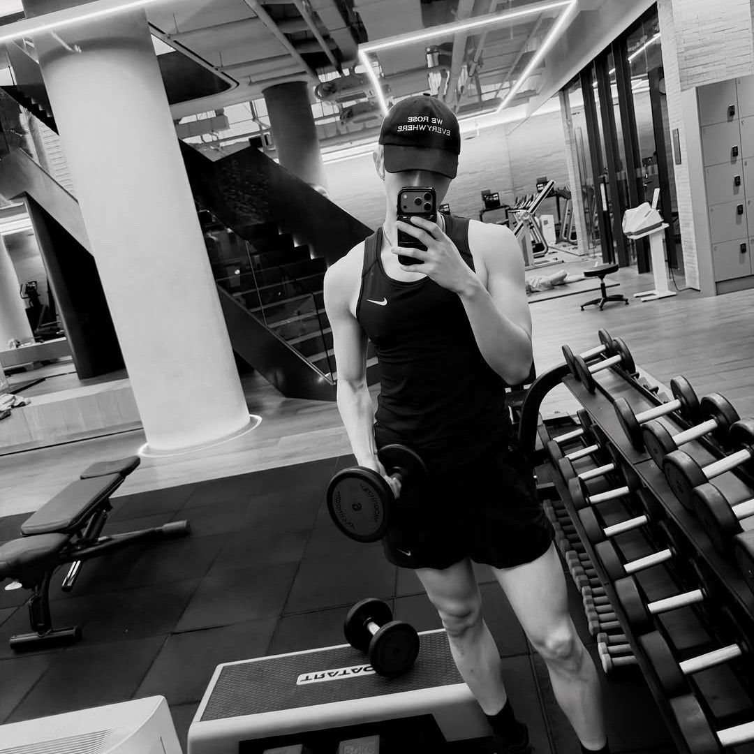 RM (防弹少年团)的最新照片