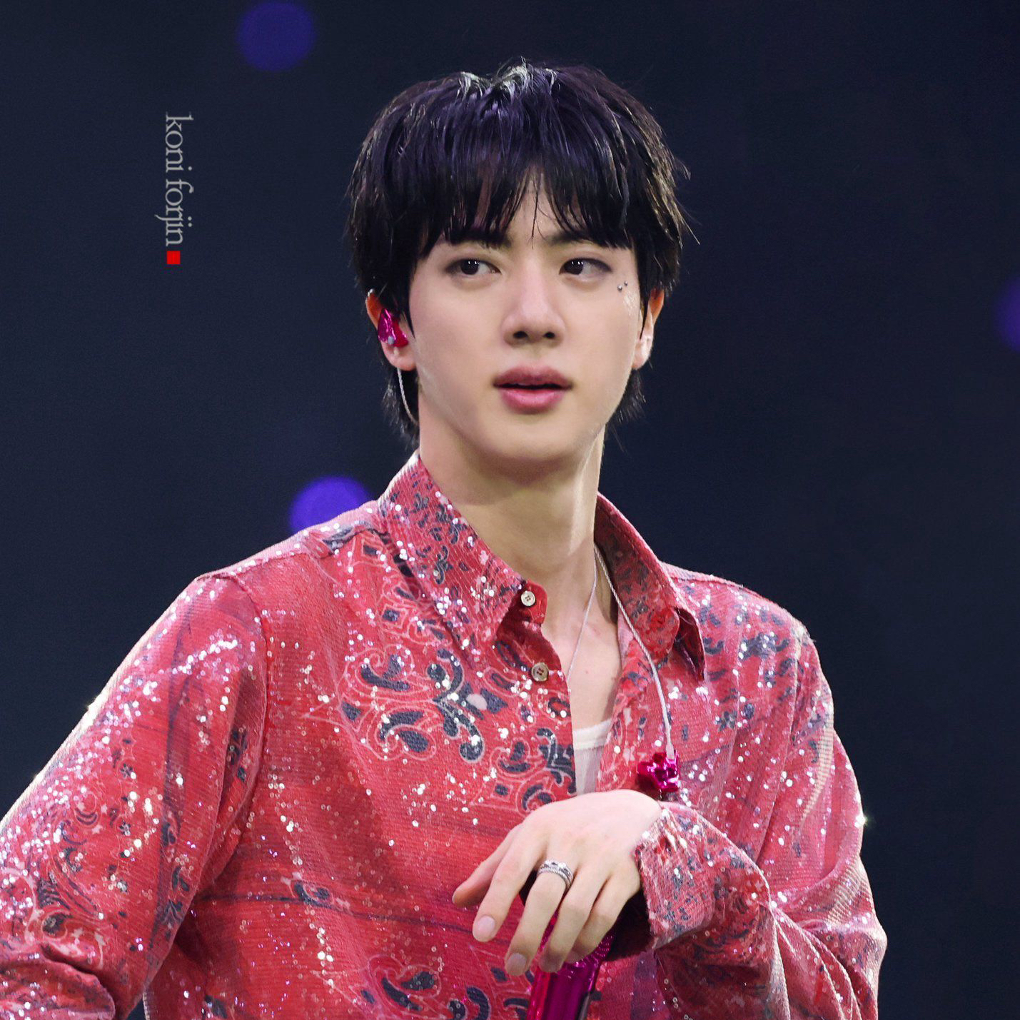 Foto aktivitas terbaru Jin (BTS)