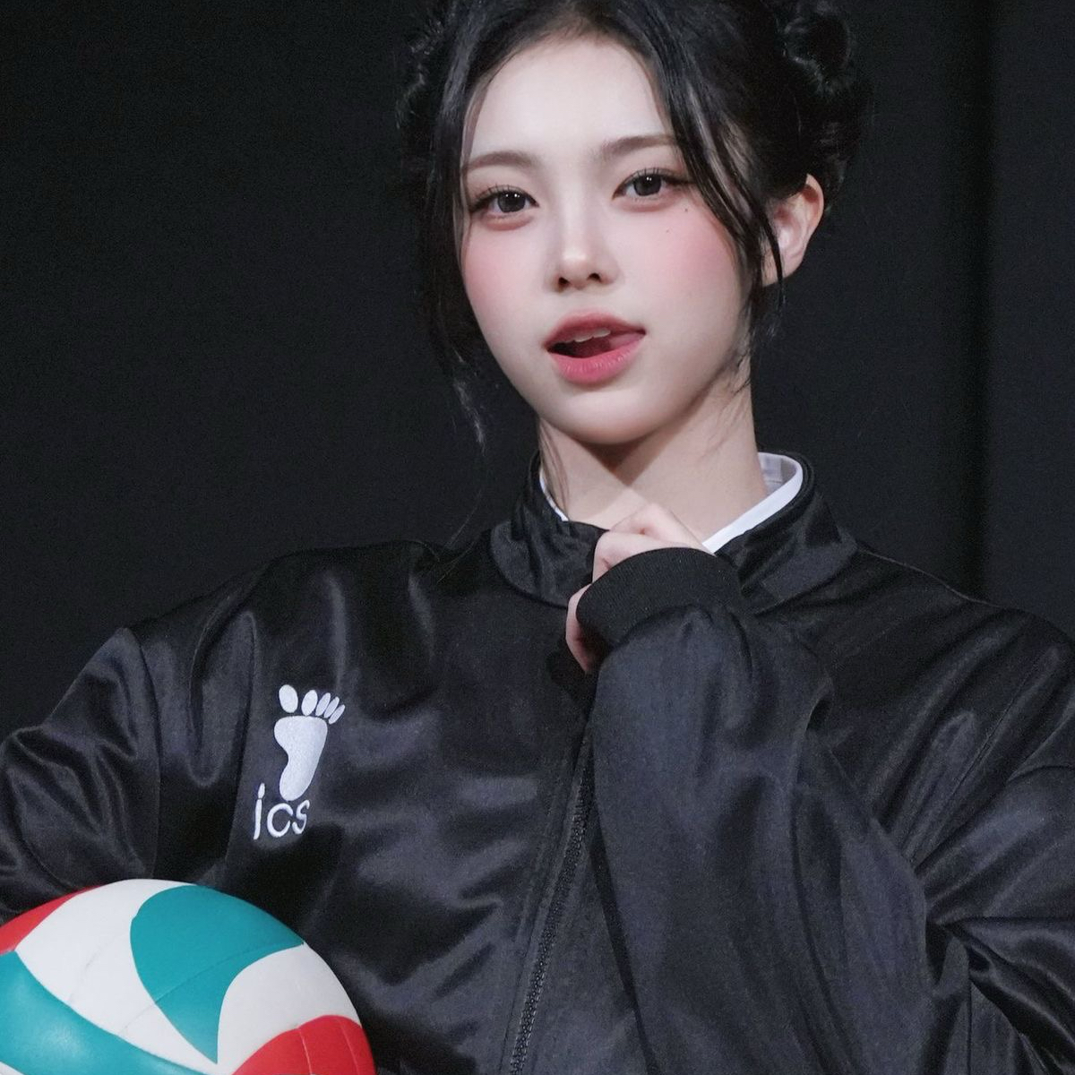 Behind-the-scenes cut of Ian (Hearts2Hearts)