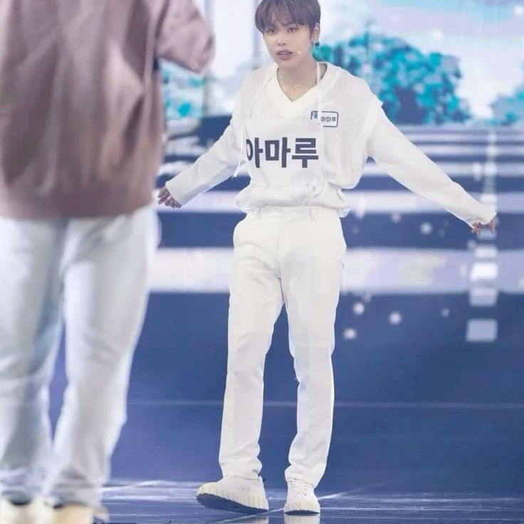 A moment captured by Amaru (KickFlip)'s fan