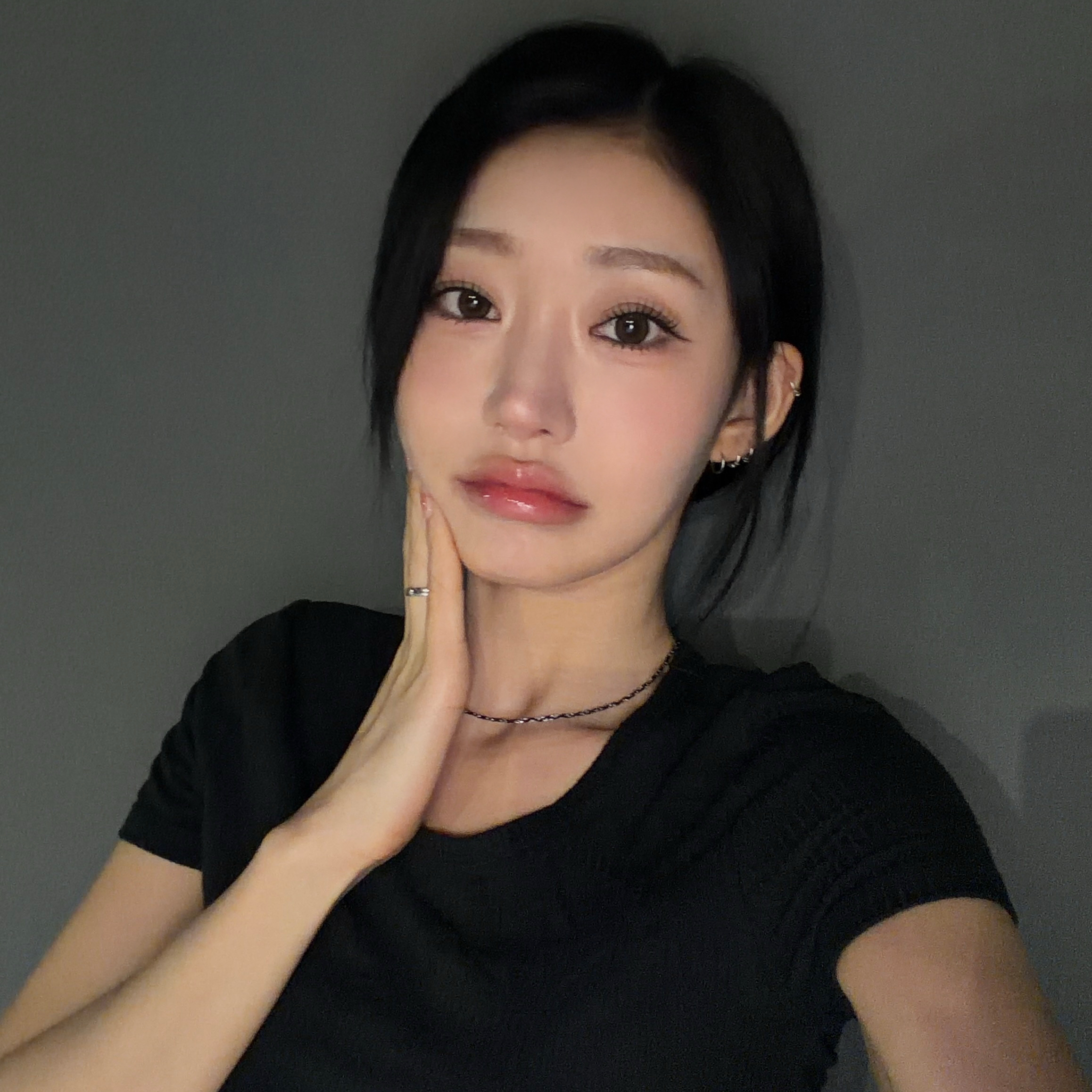 Behind-the-scenes cut of Julie (KISS OF LIFE)