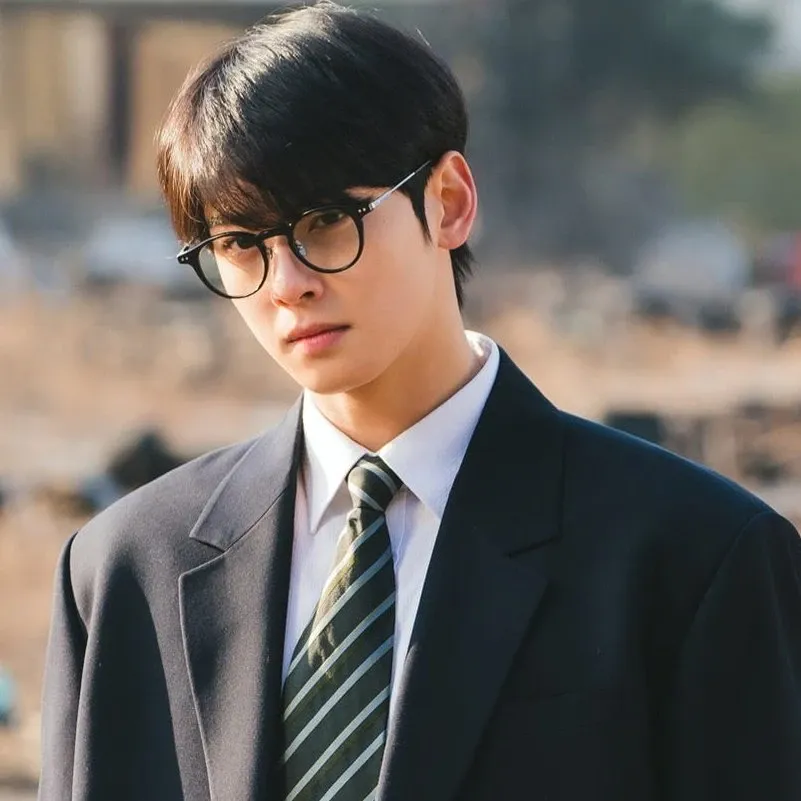 Behind-the-scenes cut of Eunwoo (ASTRO)