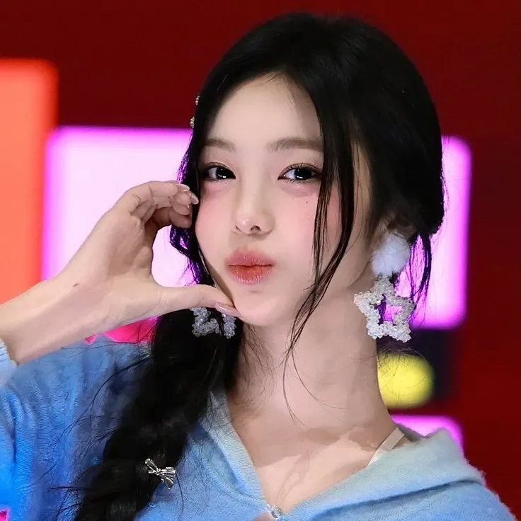 Behind-the-scenes cut of Ian (Hearts2Hearts)